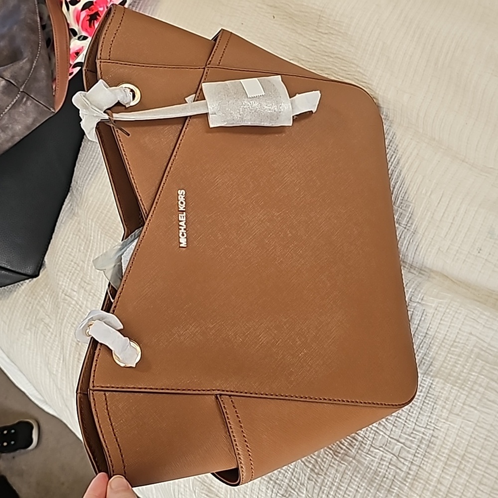 NWT Michael Kors purse - Picture 1 of 11